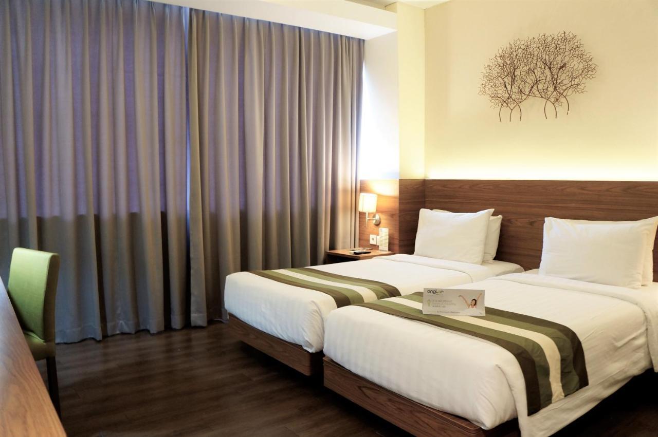 Grand Whiz Poins Simatupang Джакарта Экстерьер фото