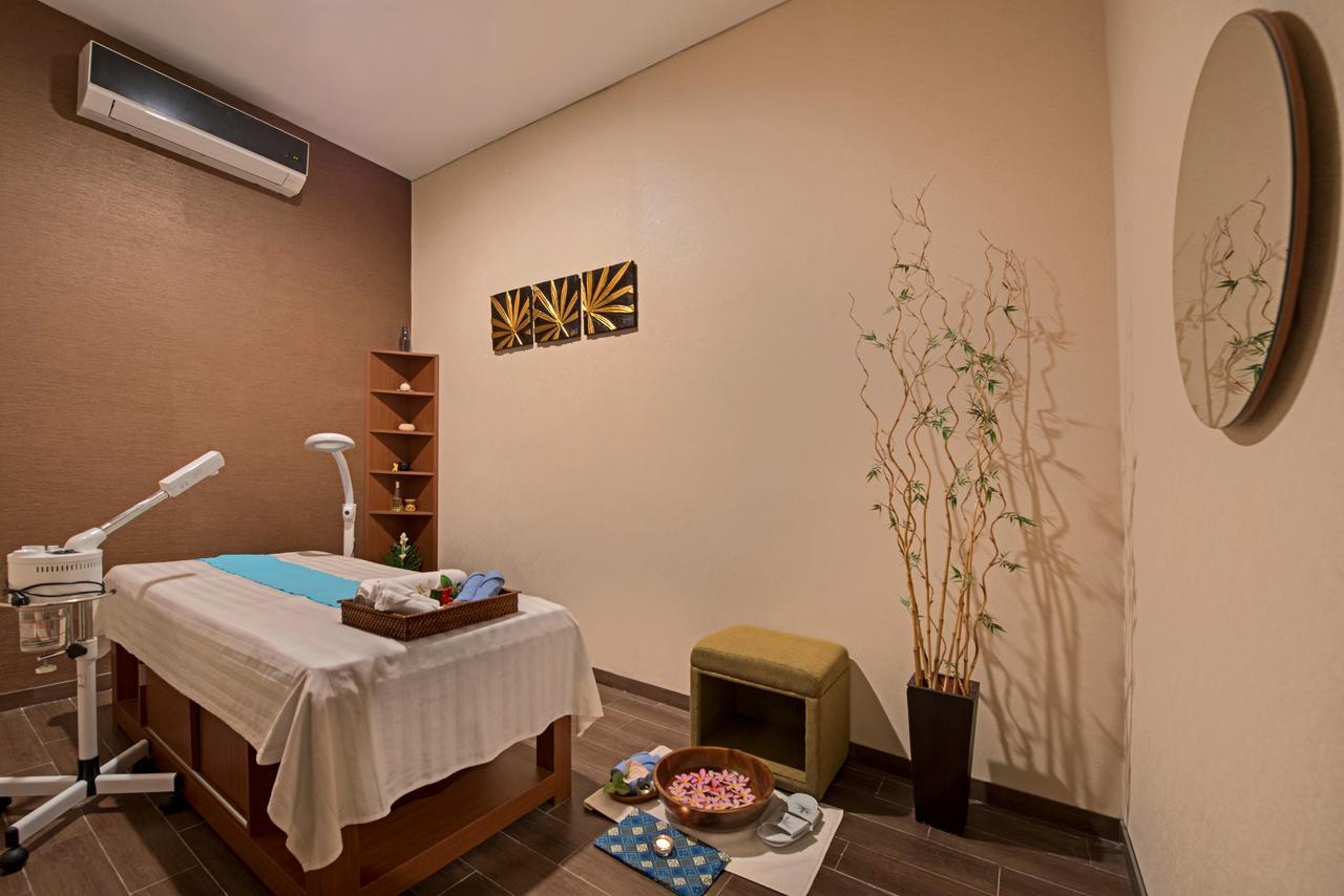Grand Whiz Poins Simatupang Джакарта Экстерьер фото